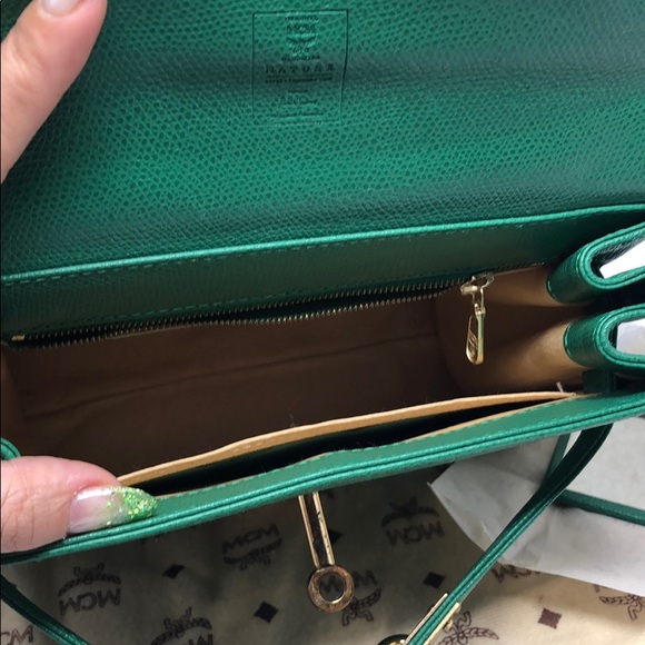 MCM kelly bag - Picture 8 of 8